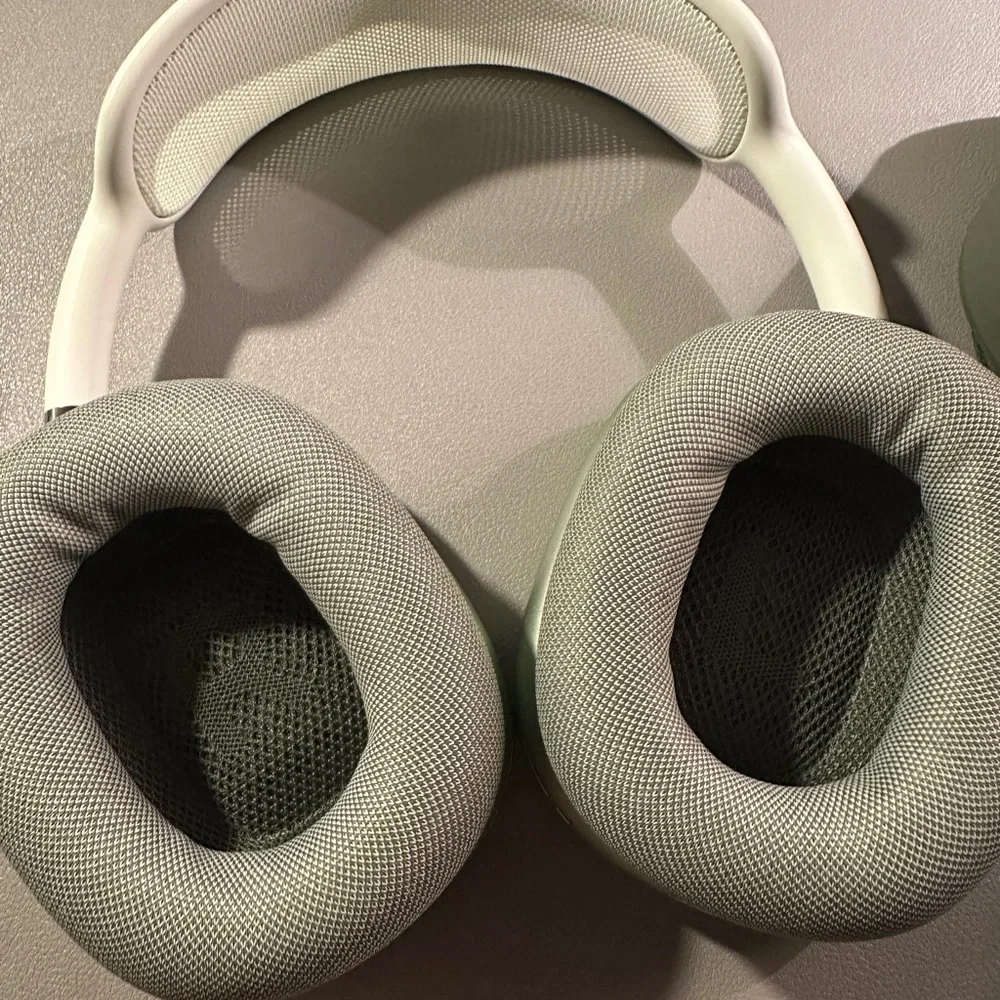 Apple Green AirPods Max
